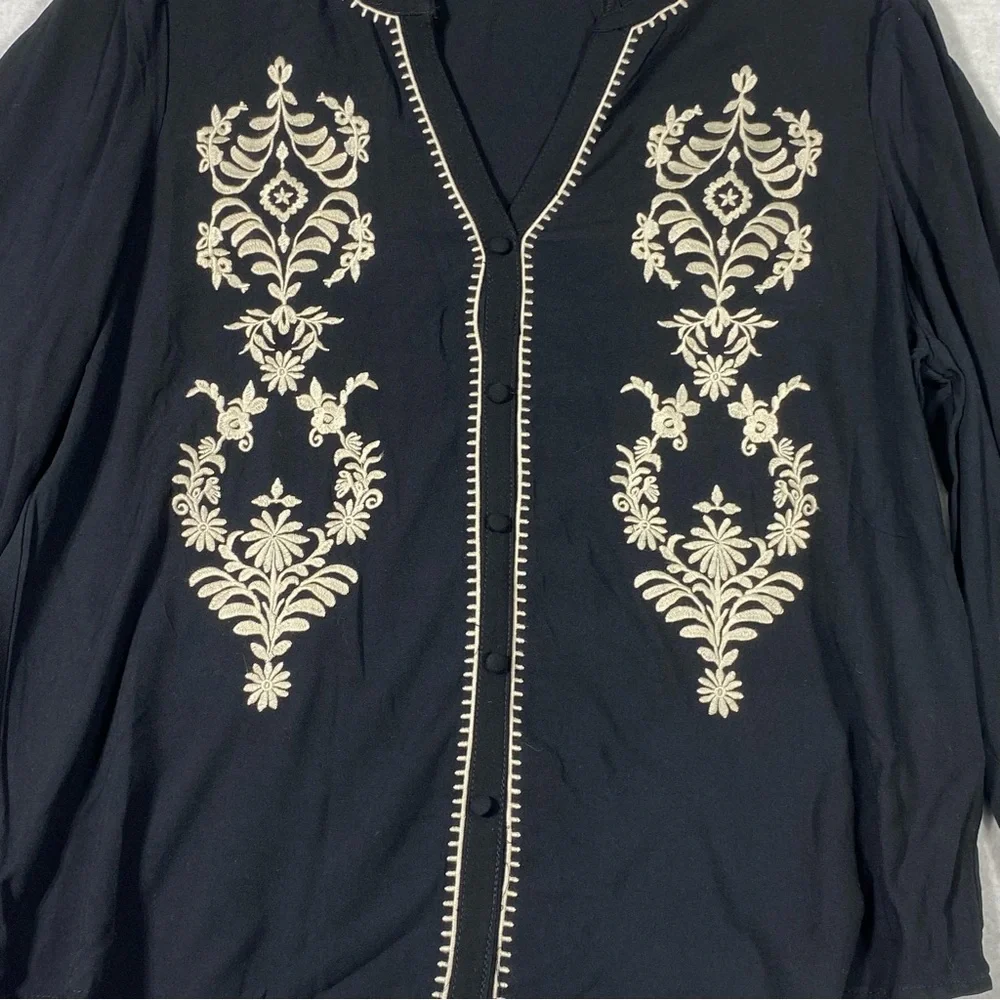 Angels Forever Young Boho Floral Blouse Women M Black Embroidered 3/4 Sleeve NWT - Picture 6 of 15